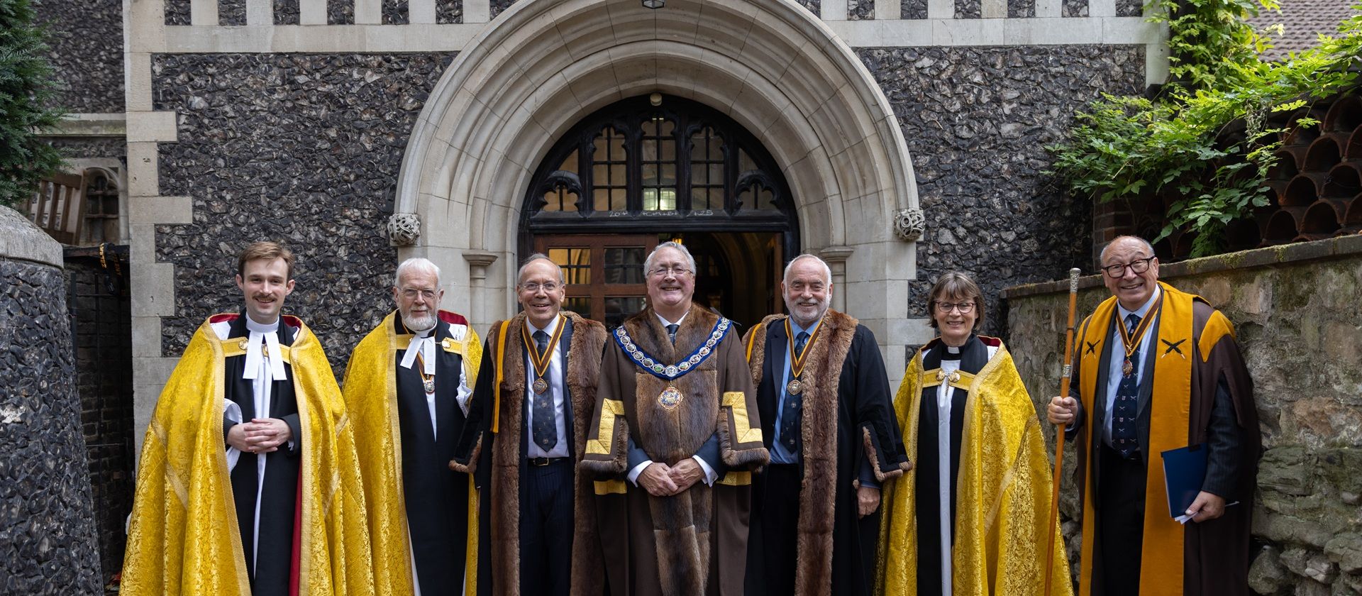 The Master and Wardens with members of the Company